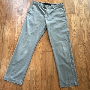 Broletto men’s pants. 33 waist & 32 length. Lightly worn. 100% cotton